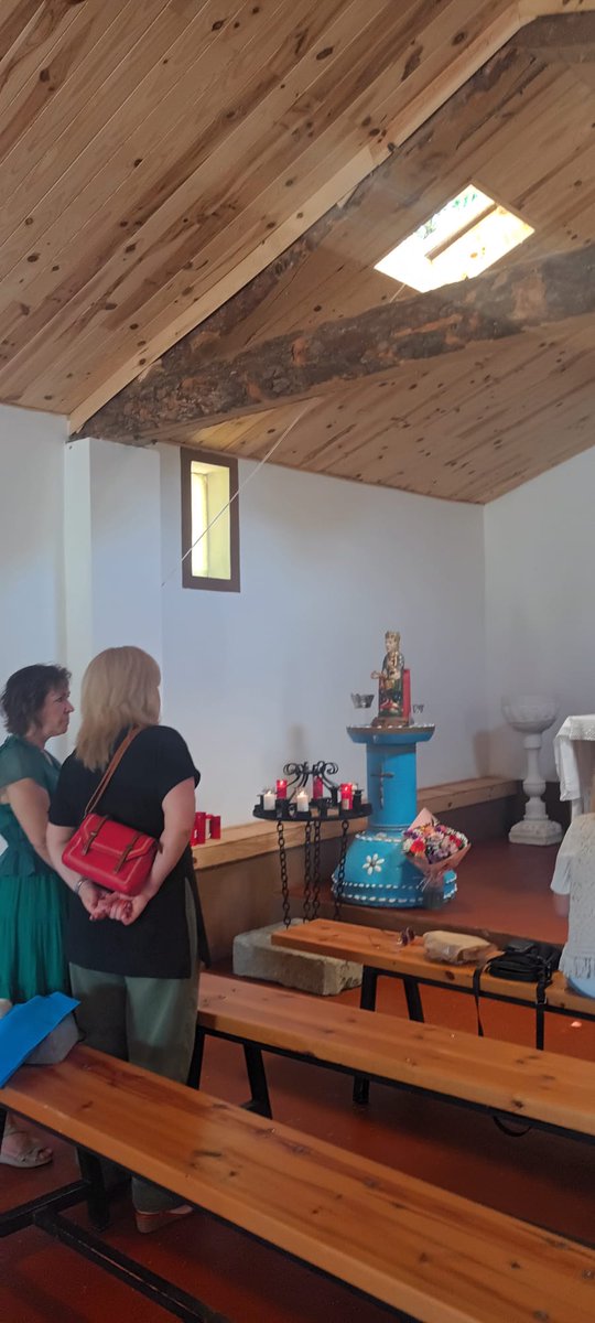 museojaca's tweet photo. ¡Hemos vivido un momento muy especial! Acompañamos a la Virgen de Ubieto, recientemente restaurada por la DGA y depositada en el @museojaca , en su tradicional romería.
Una jornada llena de emoción. Gracias a los que nos habéis acompañado en este reencuentro tan significativo. https://t.co/Dj8Ah5V4fO