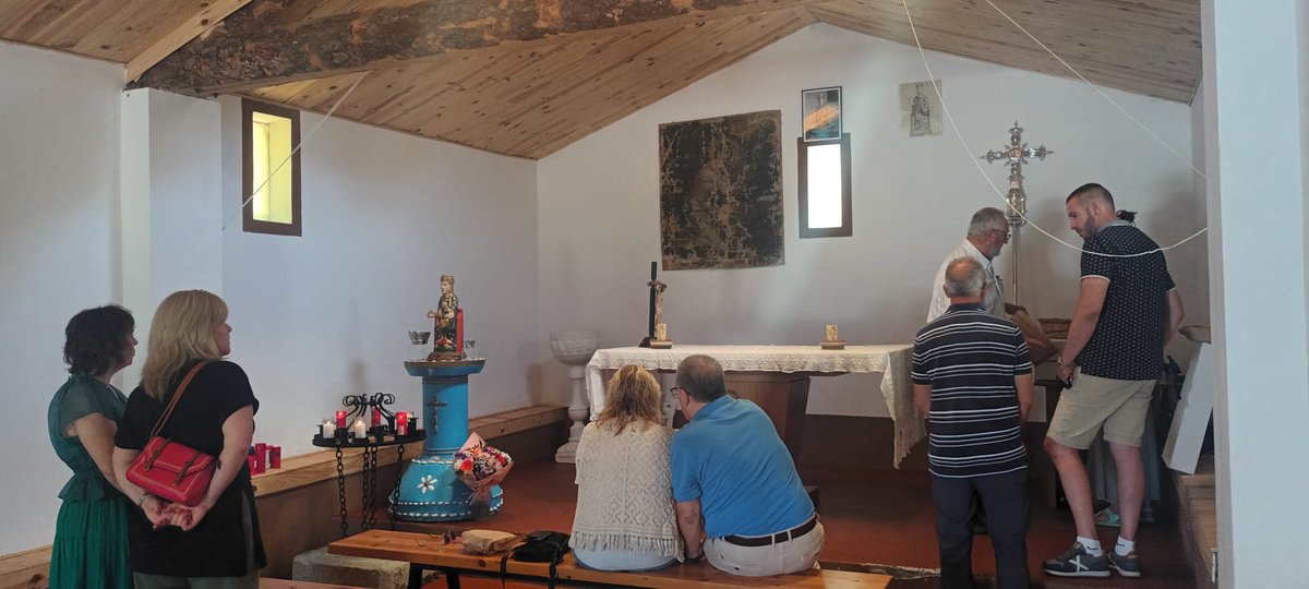 museojaca's tweet photo. ¡Hemos vivido un momento muy especial! Acompañamos a la Virgen de Ubieto, recientemente restaurada por la DGA y depositada en el @museojaca , en su tradicional romería.
Una jornada llena de emoción. Gracias a los que nos habéis acompañado en este reencuentro tan significativo. https://t.co/Dj8Ah5V4fO