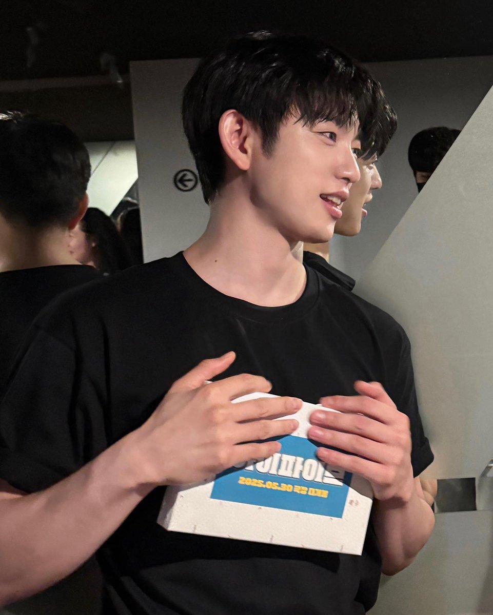 peachpage_net's tweet photo. <녕스타그램 #하이파이브 #영춘>

https://t.co/CL3n0ISKoU

ෆ @JINYOUNG #박진영 #진영 #Jinyoung https://t.co/aLwuU7BX1z