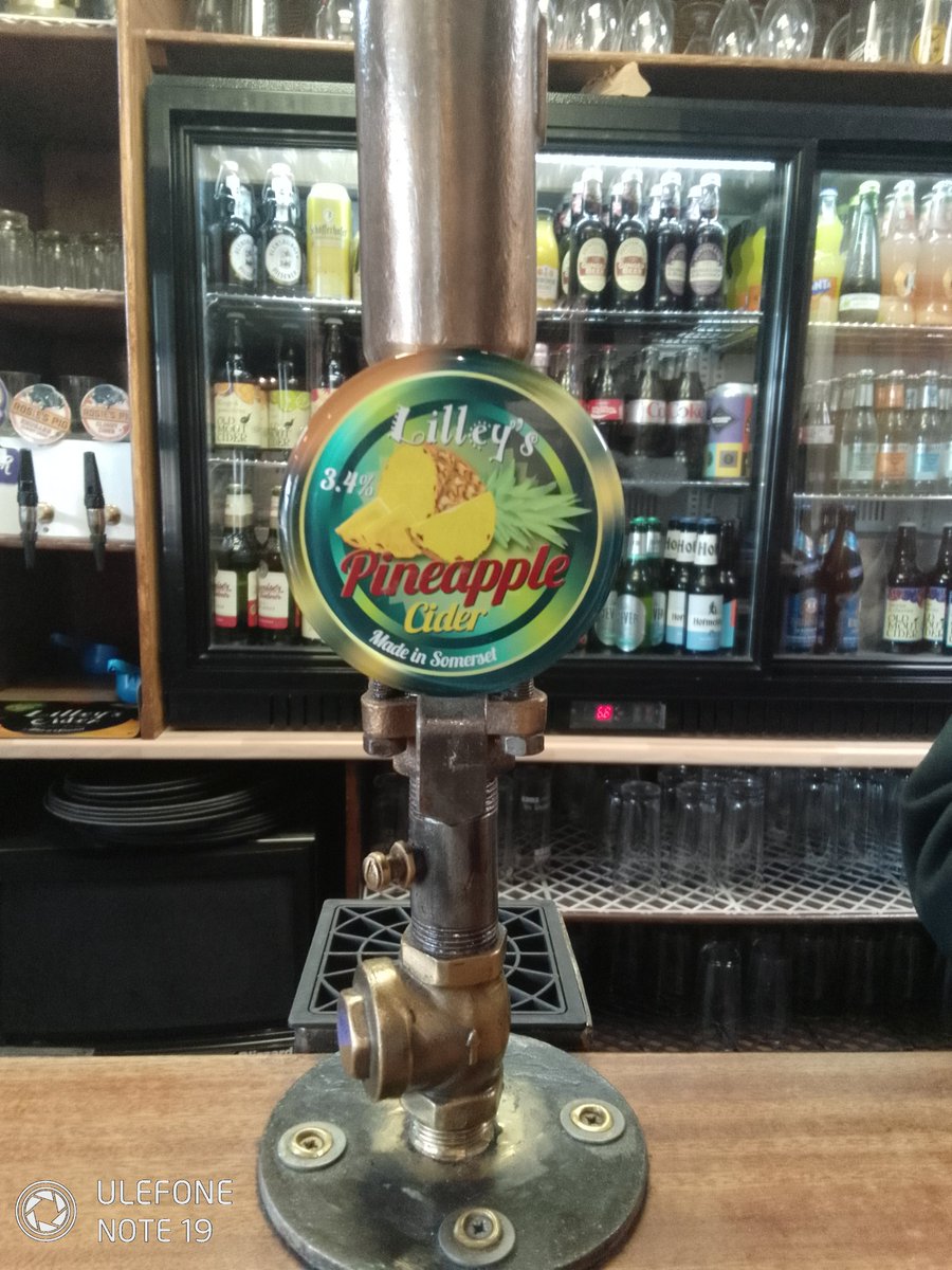 Are you ready for a Sunday sesh? Get down to the boathouse and try some of our yummy beers
Wishbone Brewery 
4T's Brewery 
Harrogate Brewing Co 
Anspach &amp; Hobday 
Bristol Beer Factory 
Wilde Child Brewing Co. 
Hofmeister Brewing Company 
PILOT 
Siren 
Hogan's Cider 
Lilley's Cide
