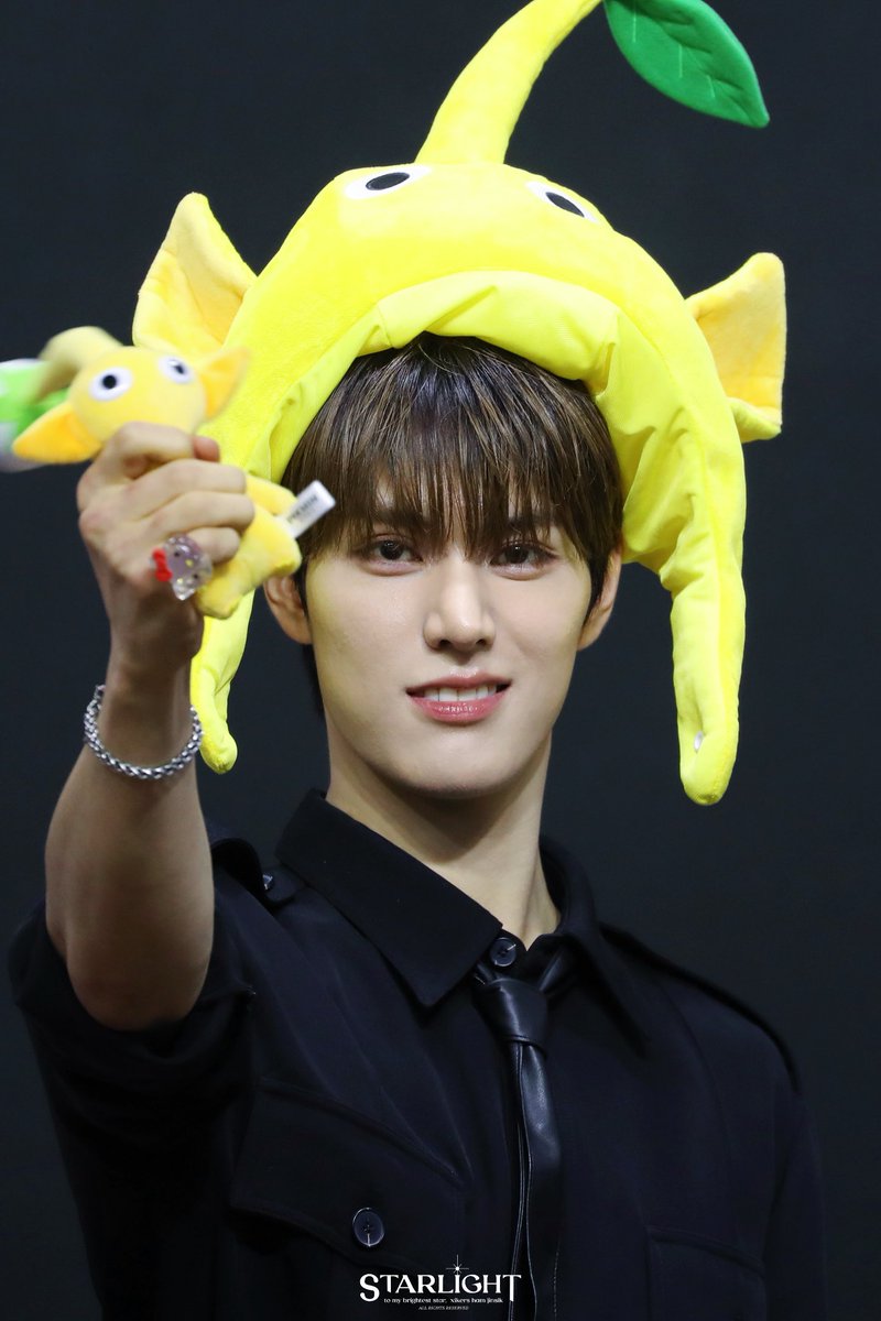 starlight_hjs's tweet photo. 250608 ✶⋆.˚

💛💛💛

#JINSIK #진식 #xikers #싸이커스 https://t.co/n5fVvotjEH