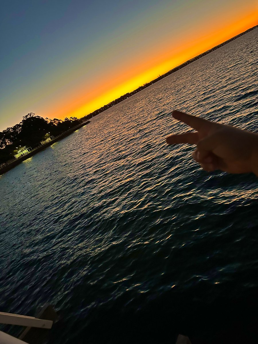 夕焼けと海ってやっぱり良いよね。