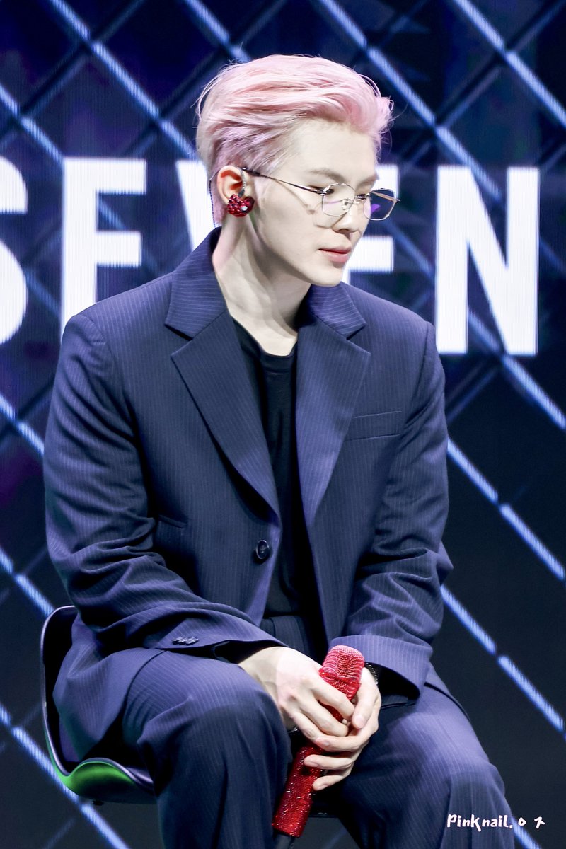 PinknailFruit's tweet photo. 250608 GV

🩷

#SEVENTEEN #세븐틴 #이지훈 
#우지 #WOOZI #ウジ #李知勳 #李知勋 https://t.co/ixE2zCQMMv