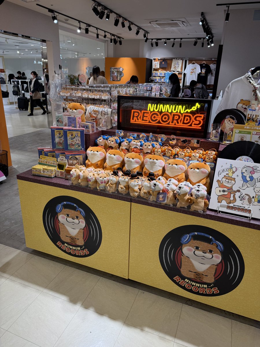 yasuHejira's tweet image. 前日、札幌の出張ショップで買ってきた品々を飾ってみた
素晴らしく可愛い