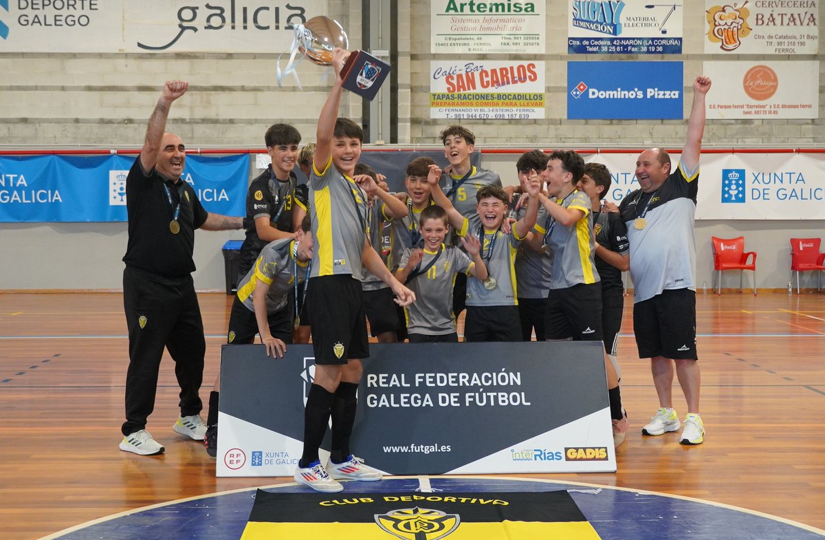 📸 As fotos dos campións e subcampións da 𝐂𝐎𝐏𝐀 𝐆𝐀𝐋𝐈𝐂𝐈𝐀 𝐈𝐍𝐅𝐀𝐍𝐓𝐈𝐋 en <a href="/ConcelloFerrol/">Concello Ferrol</a> 

🙌 Grande tempada de ambos! <a href="/CDLPfs/">Club Deportivo La Peña</a> e Academia Futsal Ourense

#Futsal #CopaGalicia