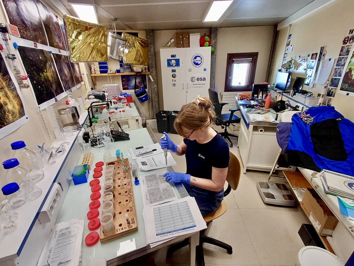 British NHS surgical resident, Dr Nina Purvis, is working with @ESA in Antarctica to perform research projects to help shape medical considerations for future Mars missions. 🔴 

Read about her experience on our blog 📷 space.blog.gov.uk/2025/06/08/wor…