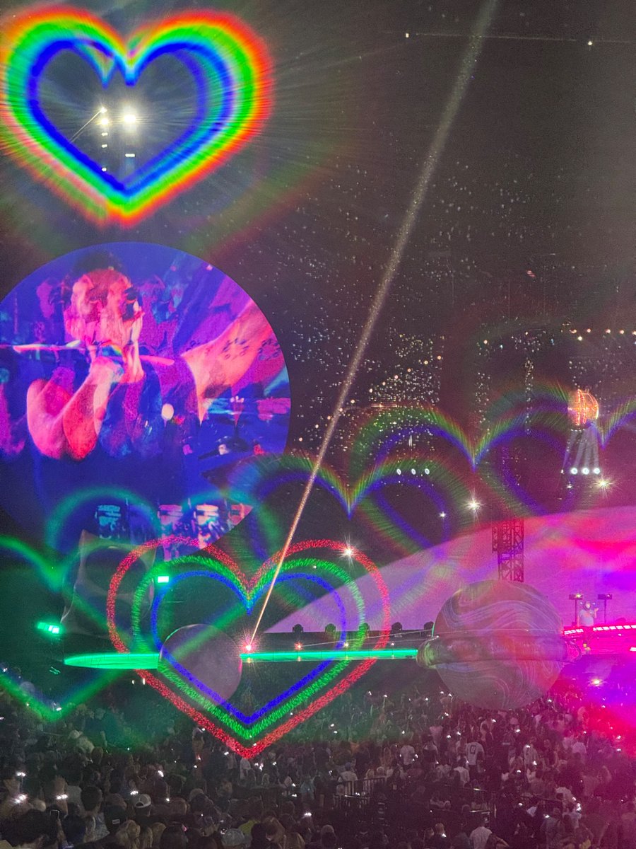 Coldplay in Las Vegas on 6/7, as seen through moon goggles