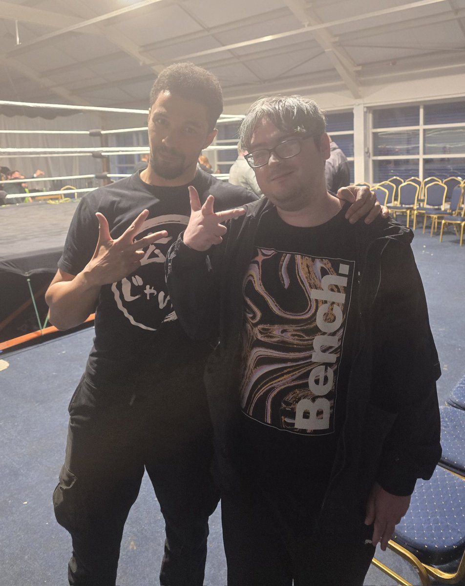 Myles Smith tweet media