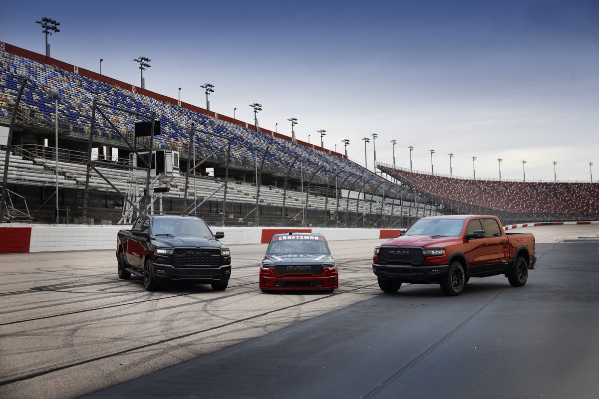 Adam Stern tweet media