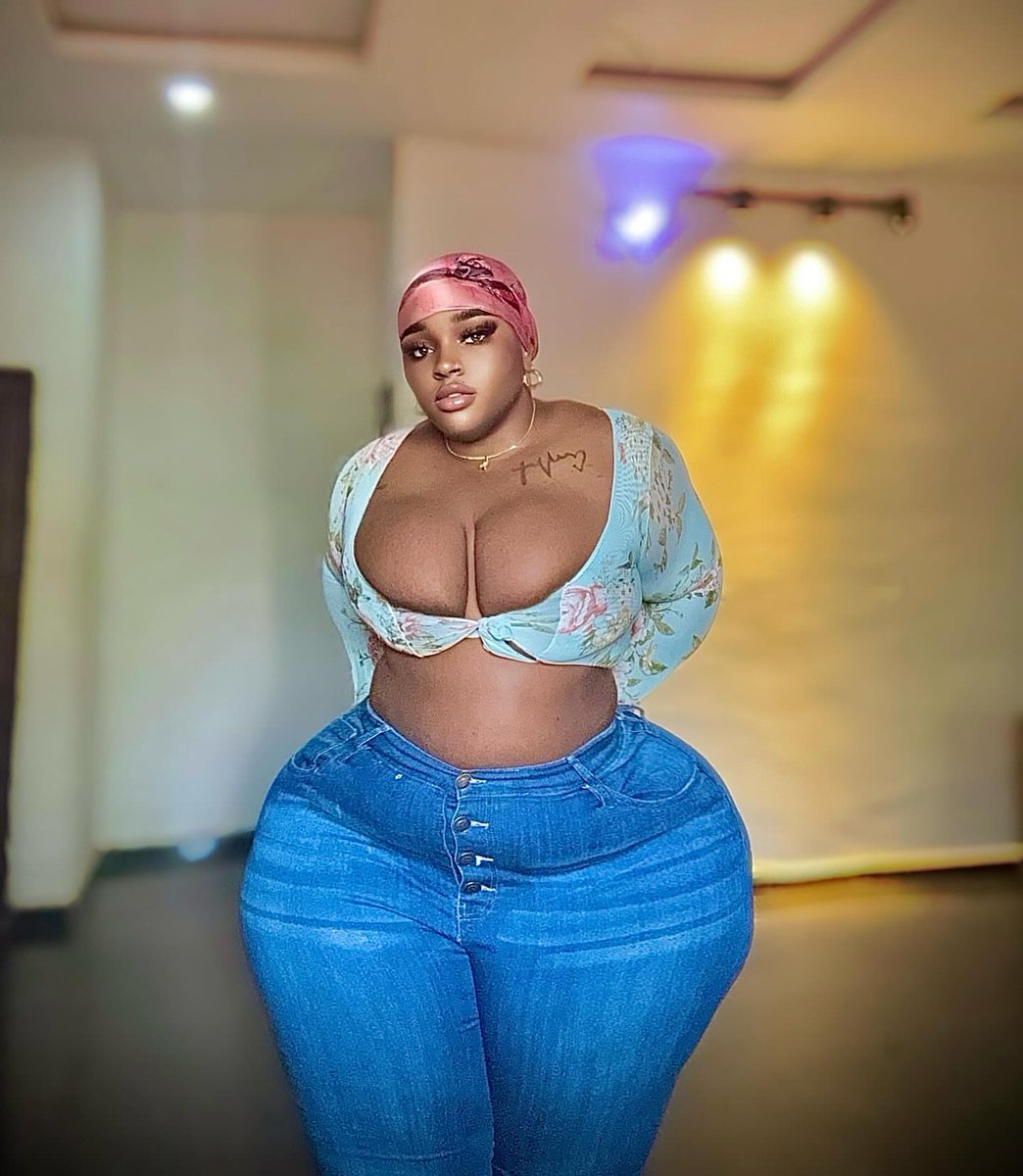 bigasspackage's tweet photo. Thick girls are the best 😍 https://t.co/FgaaERSGgD