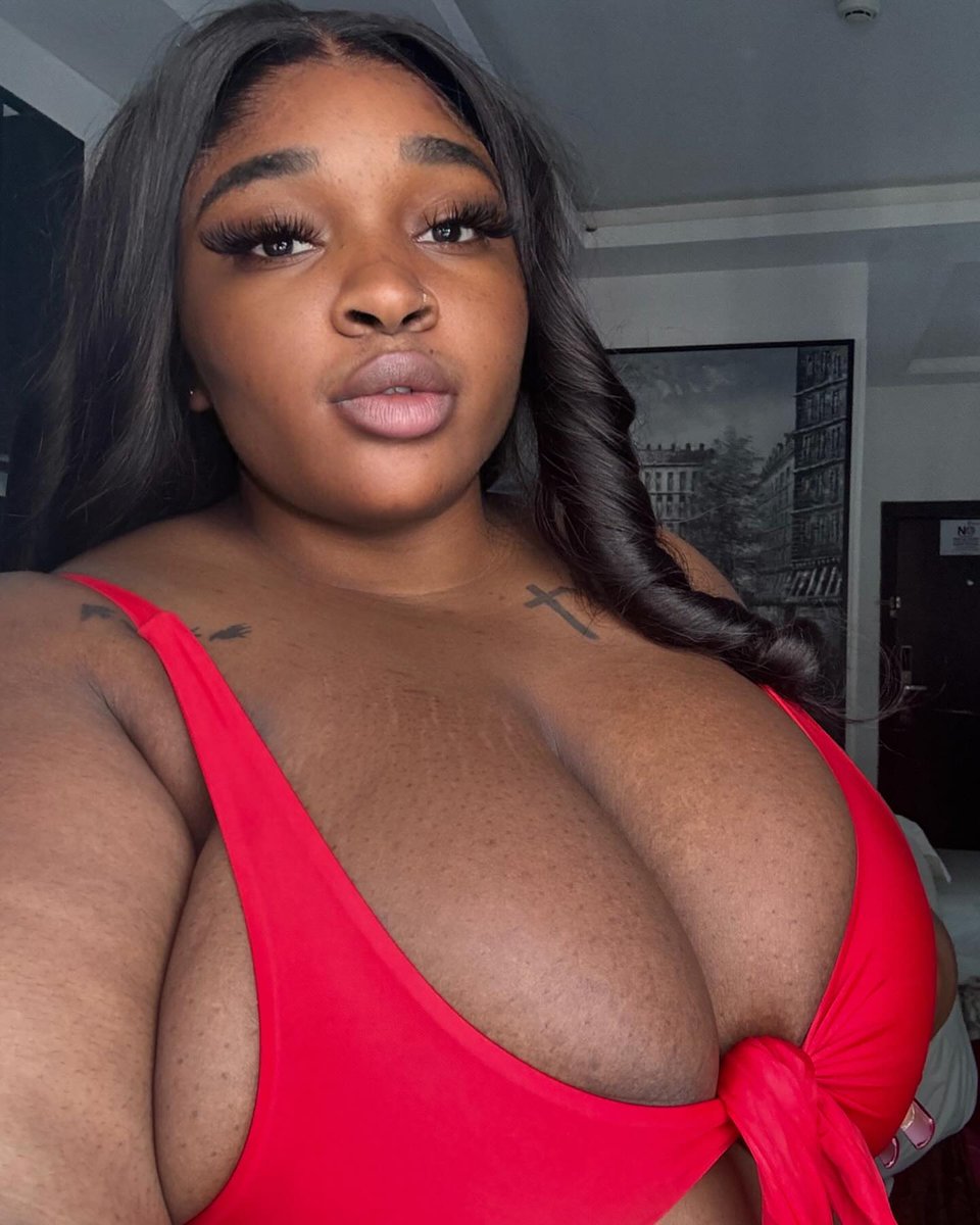 bigasspackage's tweet photo. Need a matured man Rn 💦🍆 https://t.co/yoL3WM2j7C