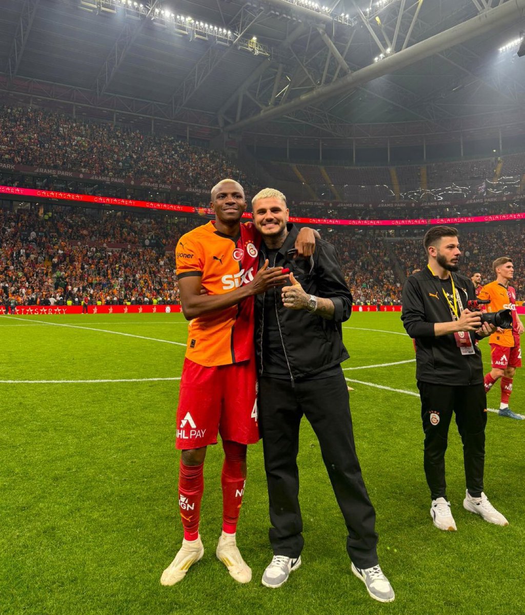 #StayWithUsOsimhen #StayWithUsVictorOsimhen 
⭐️⭐️🌟⭐️⭐️