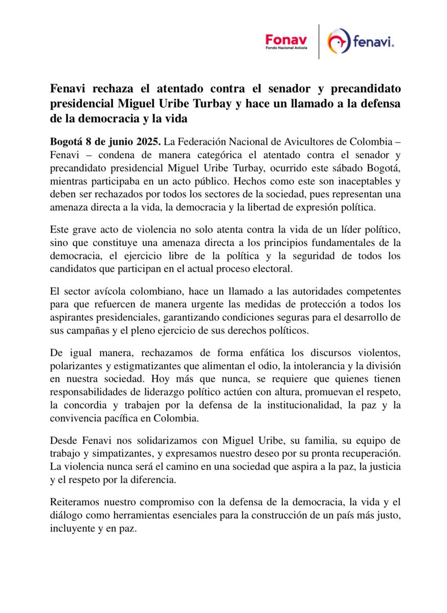 Fenavi (@fenavicolombia) on Twitter photo Fenavi rechaza el atentado contra el senador y precandidato presidencial Miguel Uribe Turbay <a href="/MiguelUribeT/">Miguel Uribe</a> y hace un llamado a la defensa de la democracia y la vida
Deseamos su pronta recuperación🙌🏻
#NoALaViolencia Fenavi rechaza el atentado contra el senador y precandidato presidencial Miguel Uribe Turbay <a href="/MiguelUribeT/">Miguel Uribe</a> y hace un llamado a la defensa de la democracia y la vida
Deseamos su pronta recuperación🙌🏻
#NoALaViolencia