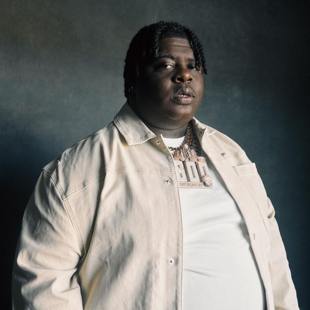 THEDAILYH0P's tweet photo. BigXThaPlug was reportedly set to release a song today but he sunk into his bed due to his challenging weight issues 😬 https://t.co/l7rl671LKf