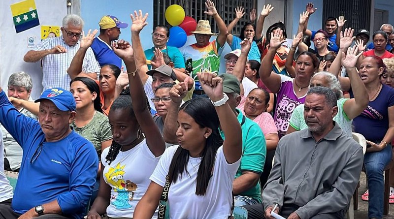 Rumbo al 27 de julio: PSUV moviliza a comunidades en todo el país para postulación de candidatos municipales

#PostuloGenteQueResuelve✌️
#ONCALaVozDeEcos🇻🇪

 venezuela-news.com/rumbo-al-27-de…