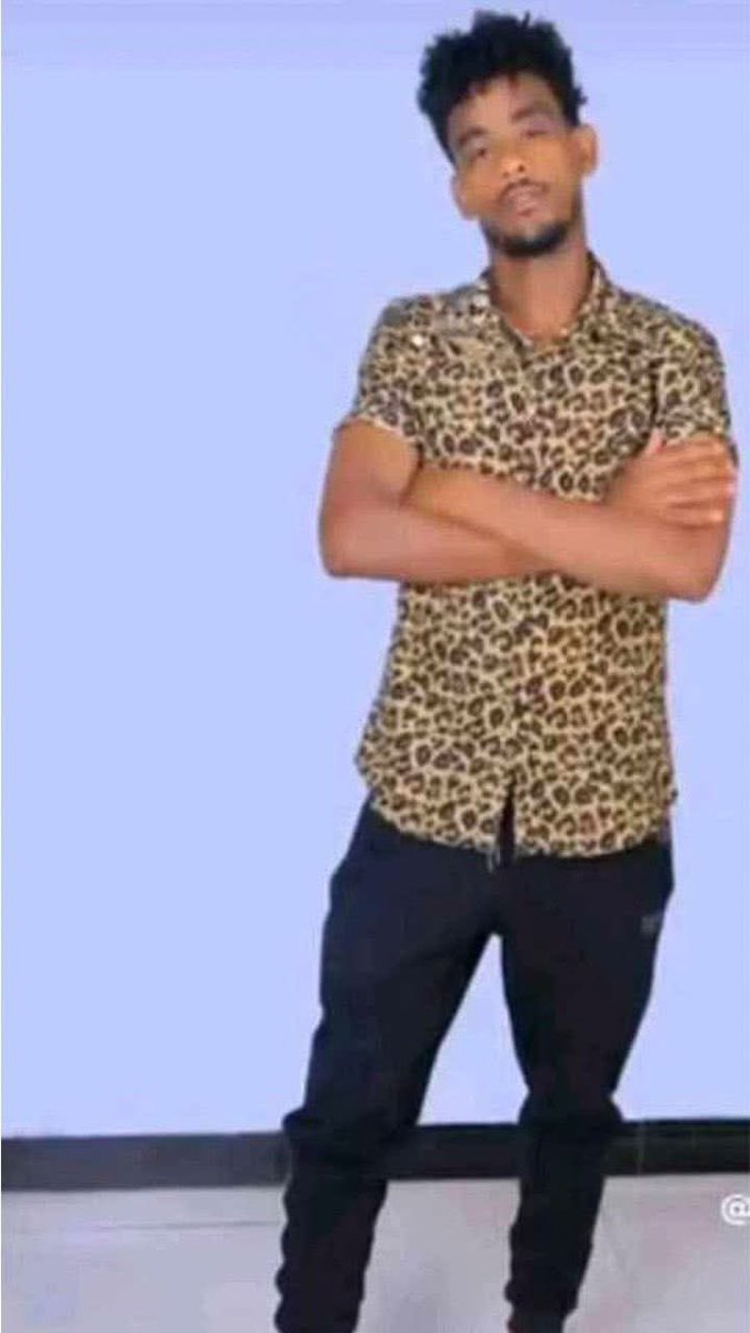 ዛሬ በእግር ኳስ ደጋፊዎች ላይ በተተኮሰ ጥይት የተገደለው ወጣት ይሄ ነው። በረከት ሀማ ይባላል።