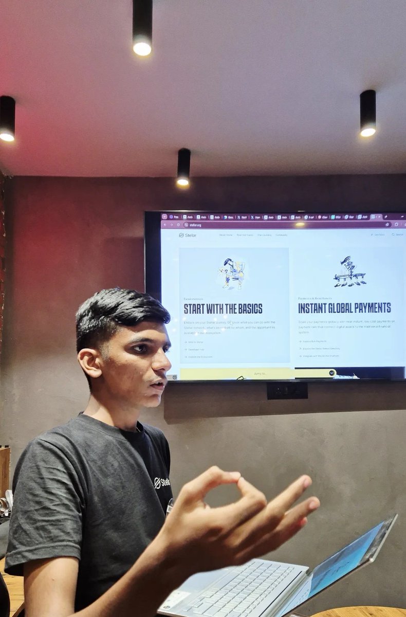 anshul_vora18's tweet photo. Stellar Ambassador Connect – Nagpur 🌌

20 folks, 100+ ideas, and endless Stellar vibes 🪐
From memes to mainnet, we talked it all.

Shoutout to everyone who pulled up . Nagpur's energy for @stellar_ind is just getting started 🚀

#StellarIndia #OnchainTogether #Web3 https://t.co/UpkCh22zCE