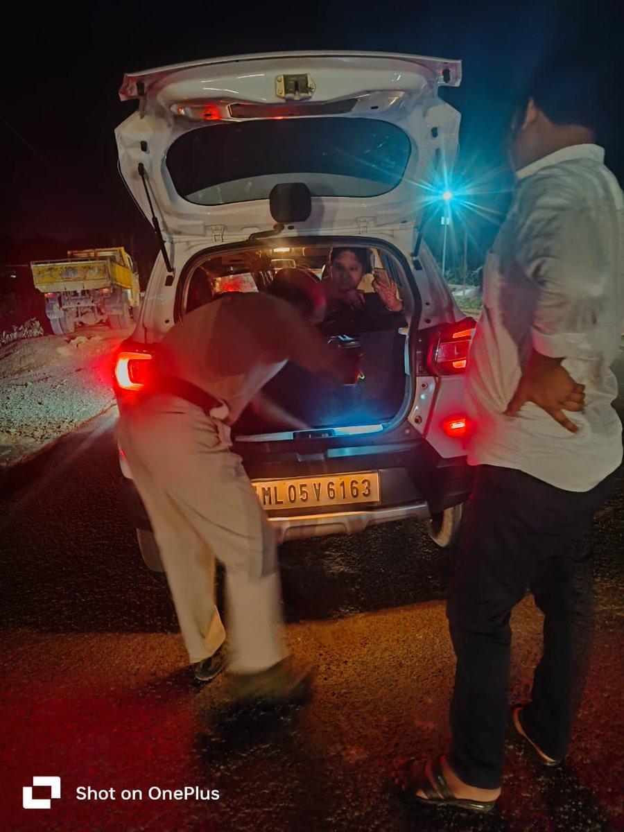 Cachar Police (@cacharpolice) on Twitter photo Cachar Police is conducting rigorous vehicle checking with heightened vigilance to enhance public safety and foster a secure environment.
<a href="/himantabiswa/">Himanta Biswa Sarma</a>
<a href="/HardiSpeaks/">Hardi Singh</a>
<a href="/KangkanJSaikia/">Kangkan Jyoti Saikia,IPS</a>
<a href="/assampolice/">Assam Police</a> Cachar Police is conducting rigorous vehicle checking with heightened vigilance to enhance public safety and foster a secure environment.
<a href="/himantabiswa/">Himanta Biswa Sarma</a>
<a href="/HardiSpeaks/">Hardi Singh</a>
<a href="/KangkanJSaikia/">Kangkan Jyoti Saikia,IPS</a>
<a href="/assampolice/">Assam Police</a>