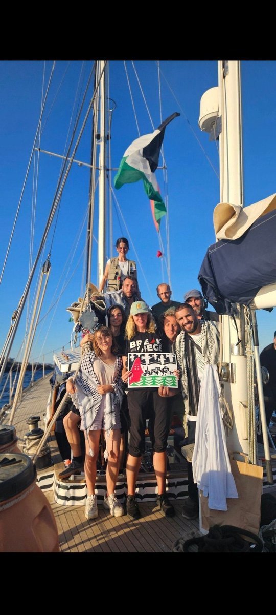 Siz şuan yeryüzünde ki en değerli kişilersiniz Allah yardımcınız olsun 
#Madleen 
#FreePalaestine 🥀❣️