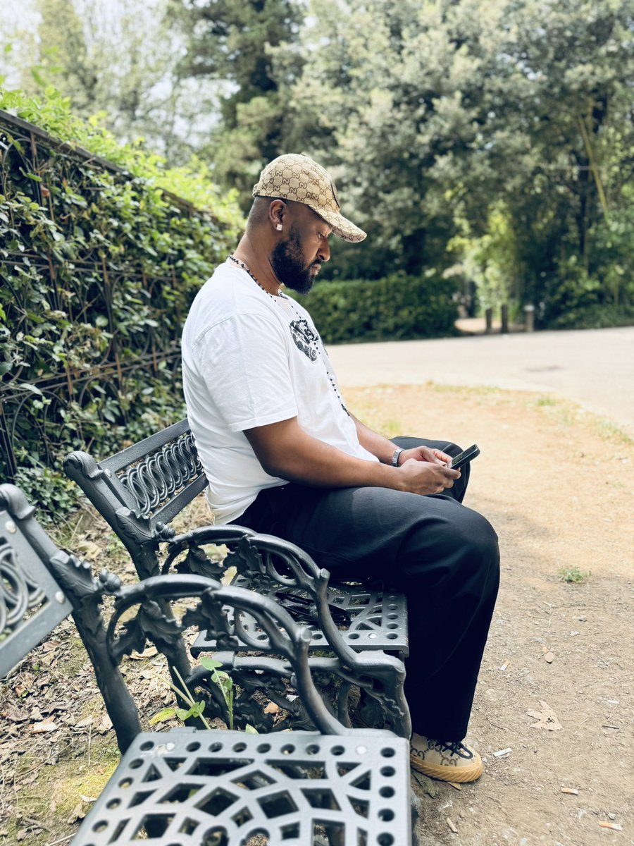 𝕊𝕠𝕞𝕖𝕥𝕚𝕞𝕖𝕤 𝕪𝕠𝕦 𝕟𝕖𝕖𝕕 𝕥𝕠 𝕞𝕚𝕤𝕤 𝕣𝕠𝕒𝕕 𝕥𝕠 𝕗𝕚𝕟𝕕 𝕣𝕠𝕒𝕕….

Song by: <a href="/s_2wvy/">Smart2wavy</a> 

#charlesonyeabor