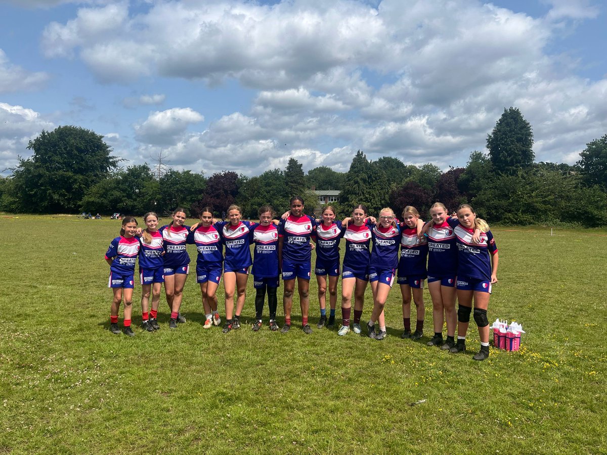 Our first Girls U13s 9s Tournament at @elmbridge_eagles_rugby was a success with 14 players in the BHRL shirt for the first time. 
Two wins, two draws and 14 smiling faces. 

Our U15s merged as Barbarians against Bristol and got their first games of 9s.

#nothinglikeleague
