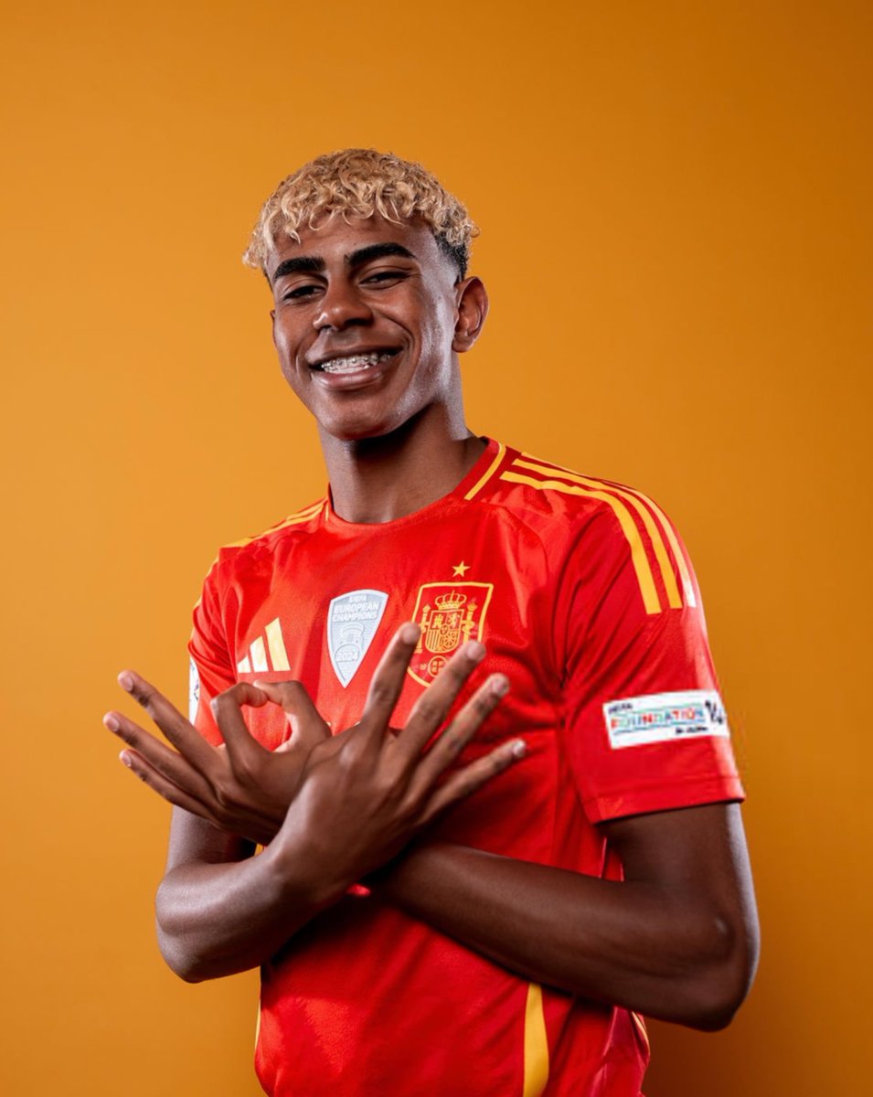 عمرو tweet media