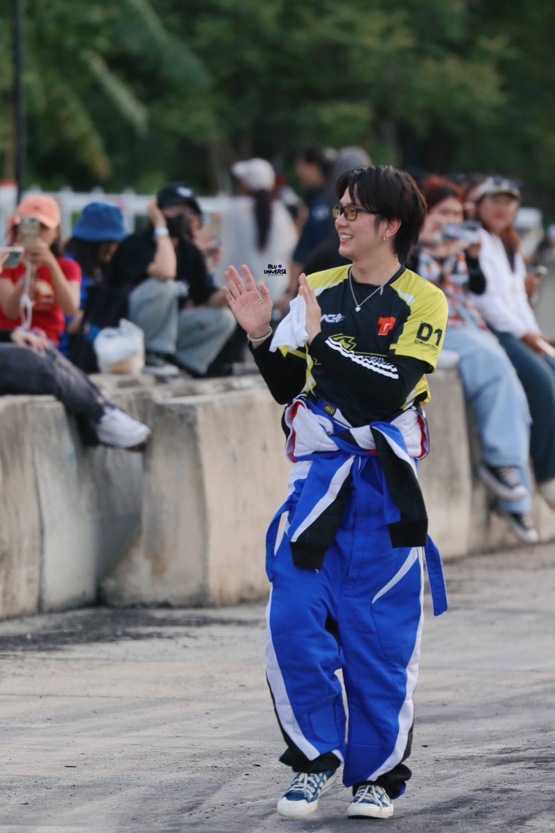 ตัวเท่านี้แต่เก่งที่สุดในโลกเลย

BUILD DRIFT CAR SHOW
080625  #HappyBuildOnTrack
꒰ <a href="/JakeB4rever/">BIU.</a> #BuildJakapan ꒱ 
#Beyourluve 

#bluuniversepic