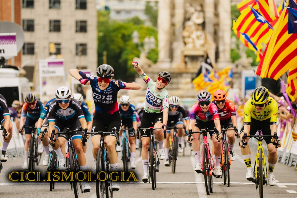 ciclismologia's tweet image. Demi Vollering reina en Cataluña con gran dominio
#Ciclismo #VoltaCatalunya #FDJSUEZ
ciclismologia.com/demi-vollering…