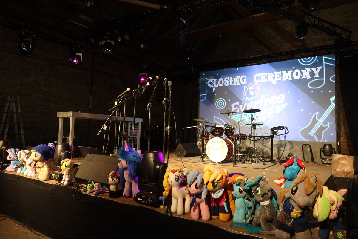 Miss Libussa (Libuše) (@misslibussa) on Twitter photo Closing Ceremony of <a href="/Everfree_Encore/">Everfree Encore</a>
Thanks to all staff, volunteers and musicians for an awesome weekend full of music!
Definitely going to attend next time :) Closing Ceremony of <a href="/Everfree_Encore/">Everfree Encore</a>
Thanks to all staff, volunteers and musicians for an awesome weekend full of music!
Definitely going to attend next time :)