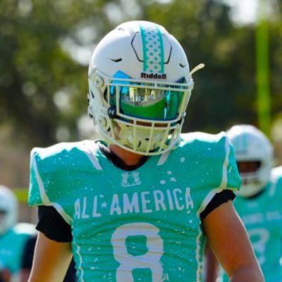 SHOWDOWN 🏈 VII

Don’t look now but a gunslinging ‘29 from MA is in the TOP 1️⃣0️⃣  heading into Day 2️⃣ — Good luck today 
<a href="/HudsonGarrity/">Hudson Garrity | Under Armour All-American</a> 🎯