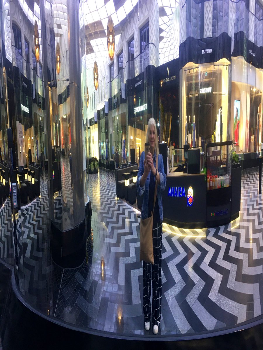 I doubt I’ll get a better one what with all the rain about this afternoon so I’m posting my ‘arty photo of the weekend’ now.
 
Go on, let’s see yours!