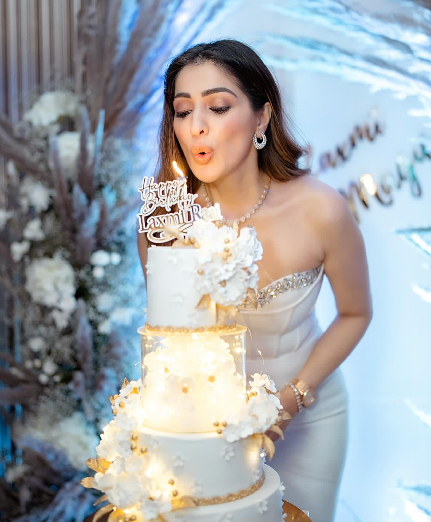 Gs7BmqlacAEy_Qf?format=jpg&name=large