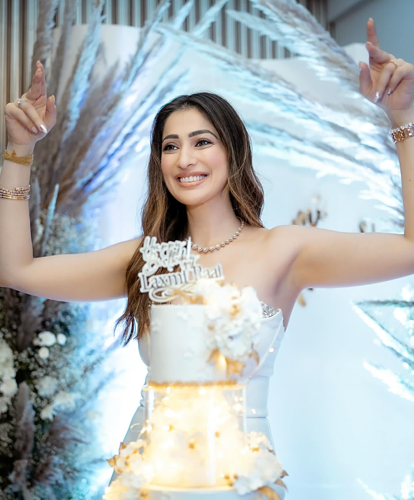 Gs7BoI8bMAAMydT?format=jpg&name=large