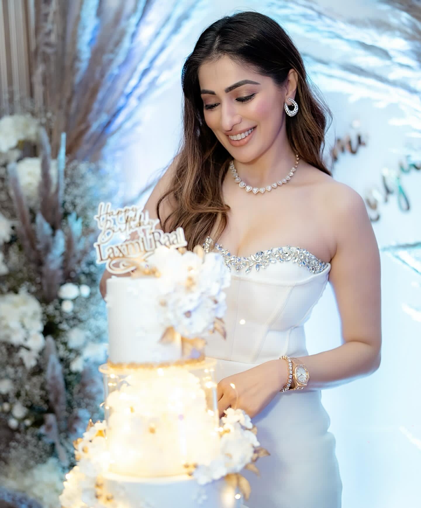 Gs7C0VbbEAAY8AP?format=jpg&name=large