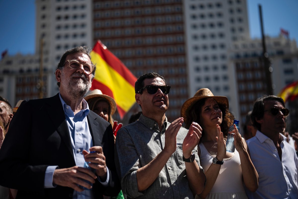 Mis jefes me facilitan el trabajo poniéndose juntos. 

Madrid. 8 de junio 2025.