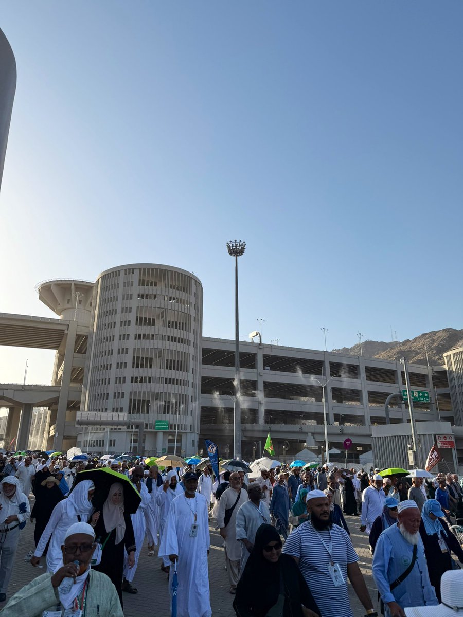 mshari_hs's tweet photo. الله أكبر الله أكبر الله أكبر لا إله إلا الله 
الله أكبر الله أكبر ولله الحمد https://t.co/vJRElq1YN9