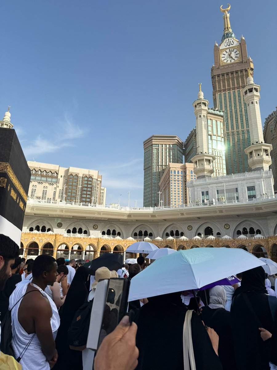 mshari_hs's tweet photo. الله أكبر الله أكبر الله أكبر لا إله إلا الله 
الله أكبر الله أكبر ولله الحمد https://t.co/vJRElq1YN9