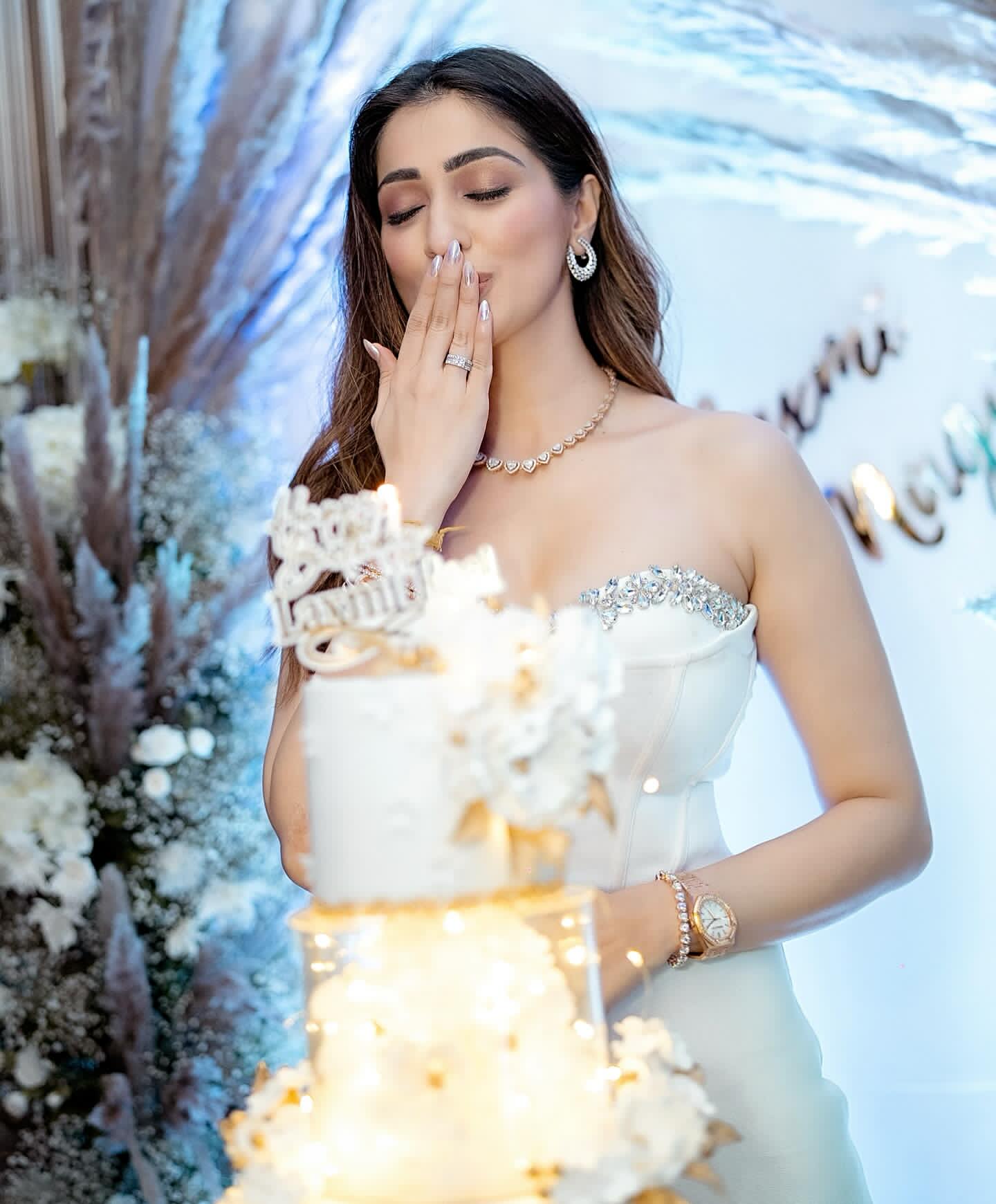 Gs7CyXwaYAAEOVr?format=jpg&name=large