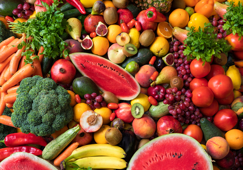 June is National Fruits &amp; Veggies Month! Eating more plants reduces cancer risk. Packed with fiber, vitamins &amp; antioxidants, every serving counts, whether fresh, frozen or canned! Find your favorites: aicr.org/cancer-prevent…