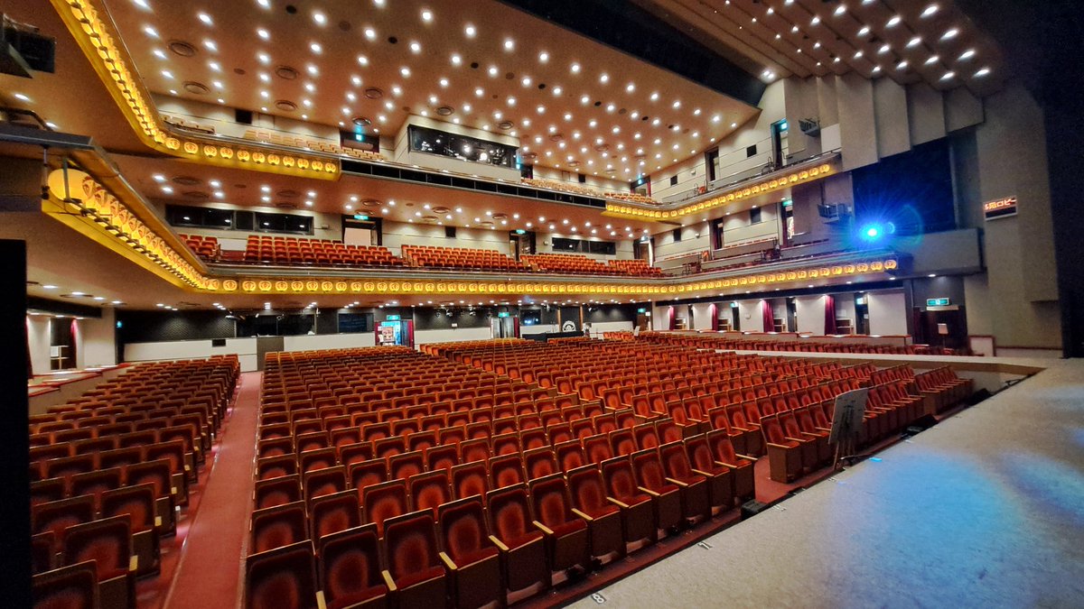 『#反乱のボヤージュ』全23公演 
大千穐楽を終える事ができました！
本当に皆様に感謝しか御座いません。
野沢尚さん原作
鴻上尚史さん脚本・演出
新橋演舞場、大阪松竹座と凄い経験をさせて頂きました！
カンパニーの皆様、
ご来場頂いた皆様、
本当にありがとうございました！！！