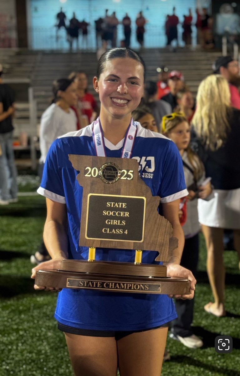 Congratulations to Heat outfielder <a href="/IsabelleHo32414/">Isabelle Hochmuth</a> on winning the class 4 Missouri soccer state championship yesterday.