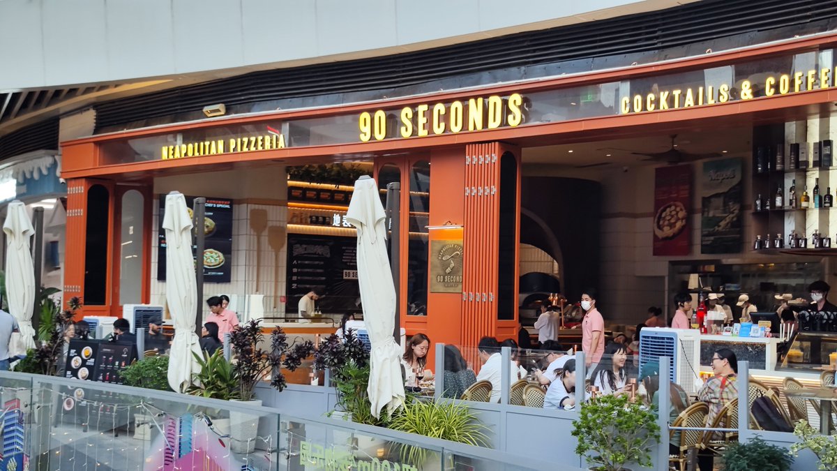 Neapolitan pizza in Shenzhen 🍕