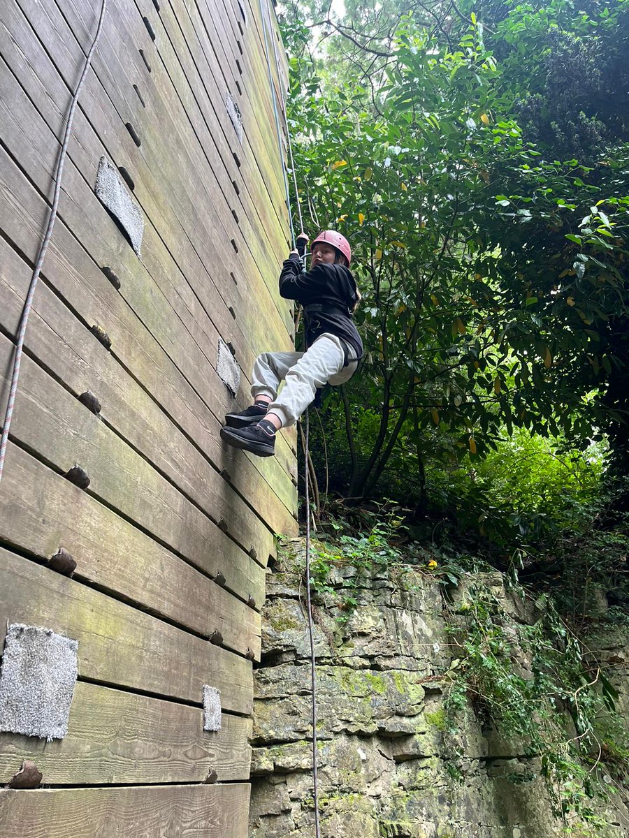 Wood End Primary tweet media