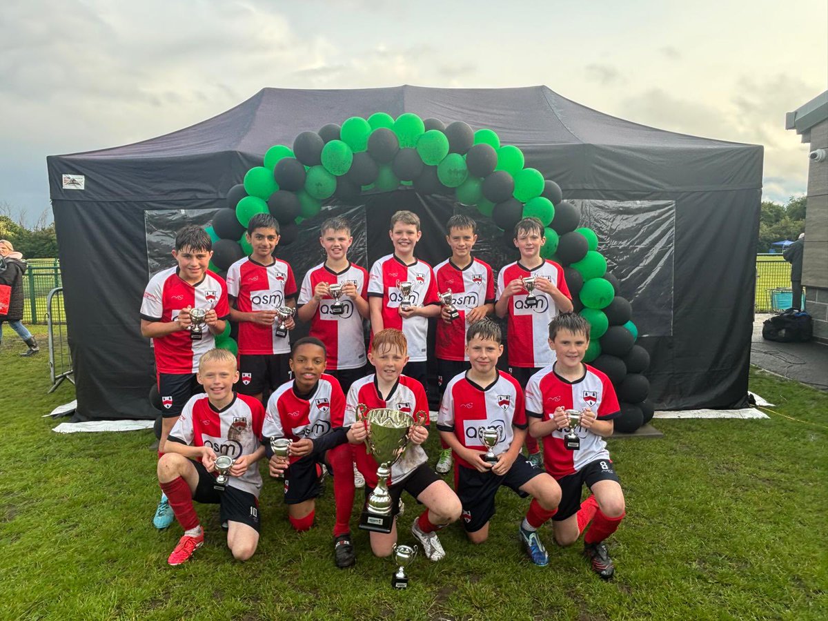 Old Wulfrunians JFC (@oldwulfsjfc) on Twitter photo Congratulations to our Under 11’s North Boys for winning the Grassroots tournament yesterday 
🔴⚪️🐺🏆
#UptheWulfs Congratulations to our Under 11’s North Boys for winning the Grassroots tournament yesterday 
🔴⚪️🐺🏆
#UptheWulfs