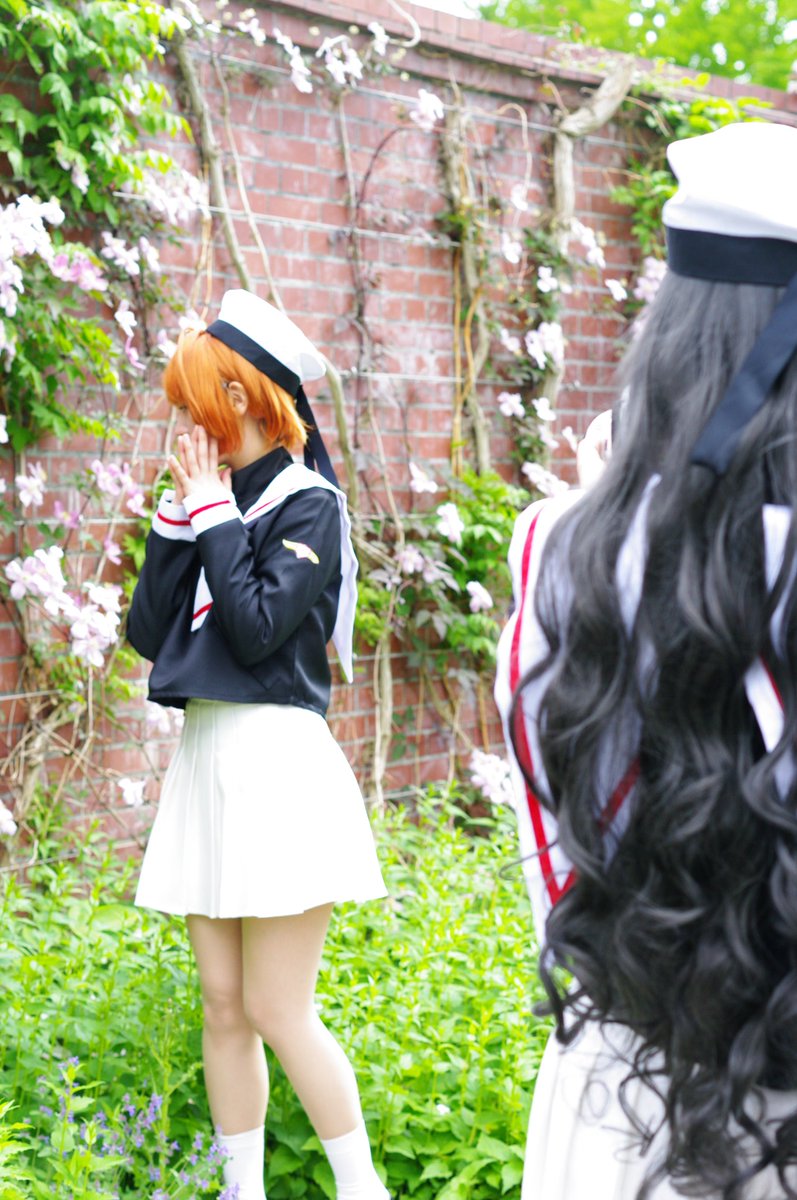 660you's tweet photo. 今日は1日お花だけ撮影かな？って思ってたけど幸運にもC.Cさくらなレイヤーさんお二方ととご一緒できたので楽しかったよ…！
写真のうpについてはちょっと曖昧なお返事だったから顔写りしてないのを選んで匿名って感じで楽しかった報告！
さくらちゃんを撮る知世ちゃんって色んな意味でズルいよね…！ https://t.co/Mo4EgxRvkN