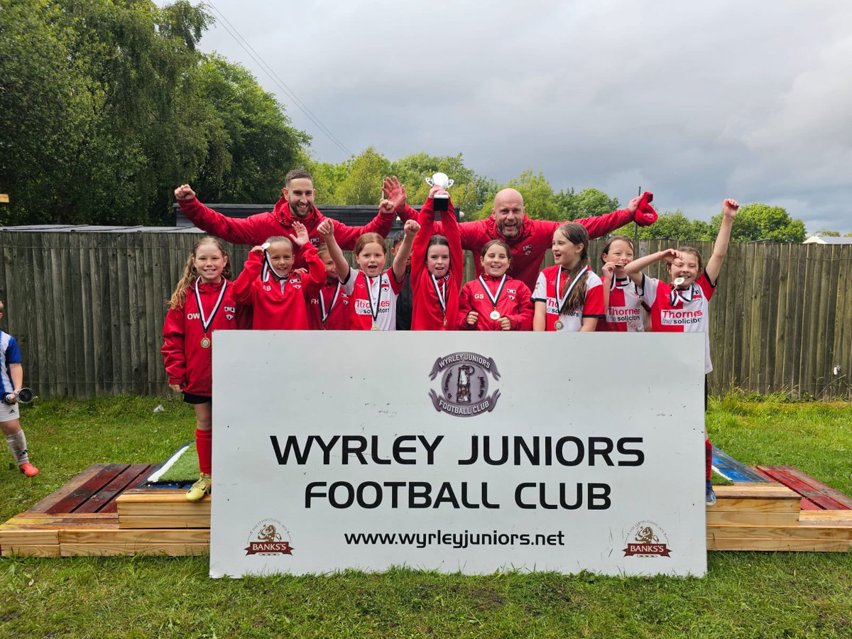 Old Wulfrunians JFC (@oldwulfsjfc) on Twitter photo Congratulations to our Under 9’s Girls for winning the <a href="/wyrleyjuniors/">Wyrley Juniors FC</a> tournament yesterday
🔴⚪️🐺🏆
#UptheWulfs Congratulations to our Under 9’s Girls for winning the <a href="/wyrleyjuniors/">Wyrley Juniors FC</a> tournament yesterday
🔴⚪️🐺🏆
#UptheWulfs