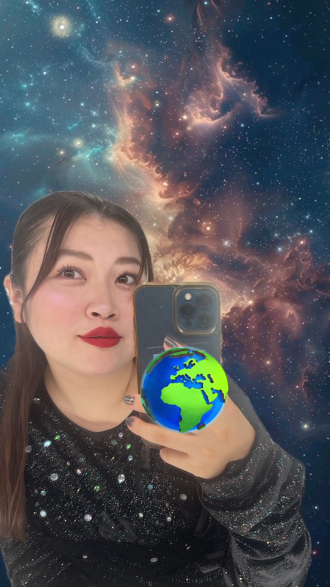 141chika's tweet image. #W3 本日も2公演ありがとうございました‼︎
というわけで⁇
宇宙とあたくしを
コラージュしてみました💫
今回、汗が凄過ぎてつけまが付かないので
自まつ毛に
史上最高に頑張ってもらってます👀
明日は13:00〜🚀
お待ちしております‼︎ ワンダーっ‼︎
#ワンダースリー