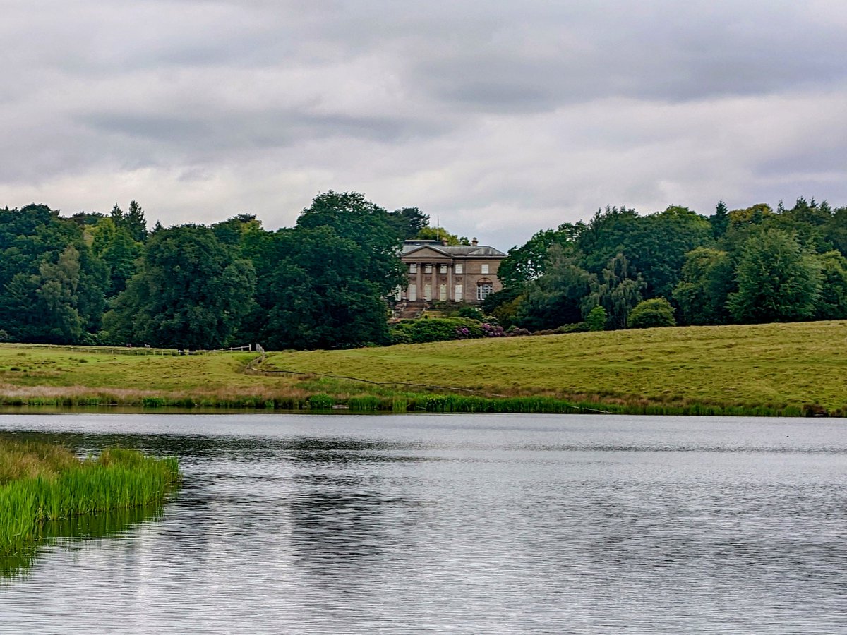 MonicaCrimmins's tweet image. Luckily only the odd shower around Tatton park today. Beautiful place to visit ❤️ #Knutsford #Cheshire