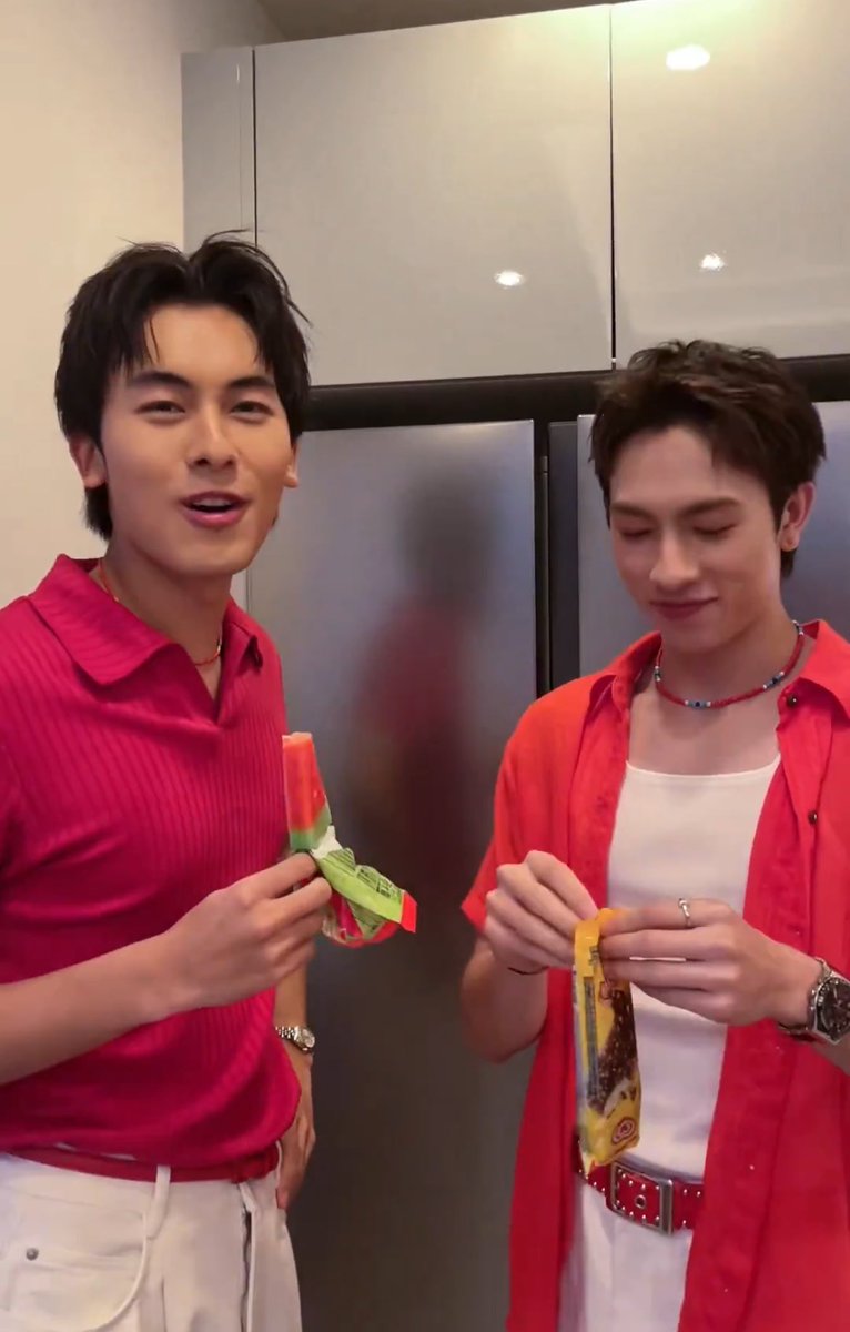 โคตรน่ารักอะ มีพี่เบ้บตามใจ ㅜㅡㅜ