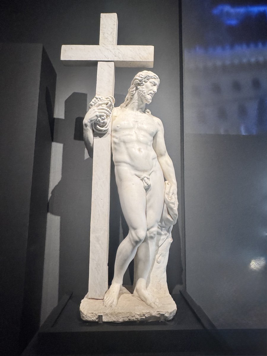 万博はイタリアの名だたる美術品達が観たすぎて来たも同然なので気合いで並んで観ました…!
ファルネーゼのアトラス(1枚目)やキリストの復活(2枚目)キリストの埋葬(3枚目)ダヴィンチの直筆スケッチ(4枚目)
どれも素晴らしい作品達でした…まさか日本で見る事が出来るとは…マジで感激…!🥹✨ 